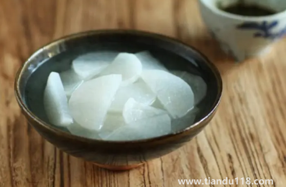白蘿卜煮水可以治嗓子疼嗎1