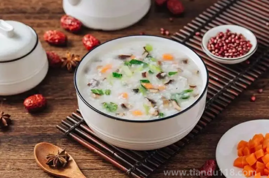 拉肚子吃什么東西能止瀉2